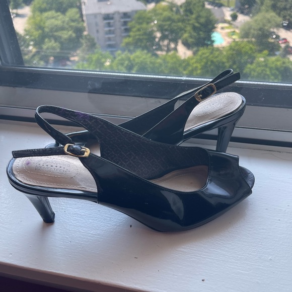 Jaclyn Smith - black heels, size 10, great condition! - Picture 2 of 4